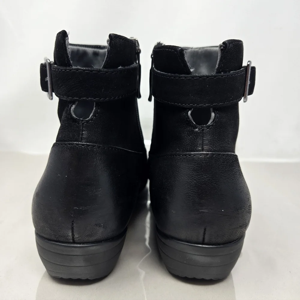 Dansko Women's Finnley Ankle Boot Size 38=7.5 To 8 Black Burnish Nubuck Leather